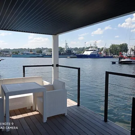 Houseboat Dom Na Wodzie Bateau-hôtel Gdynia